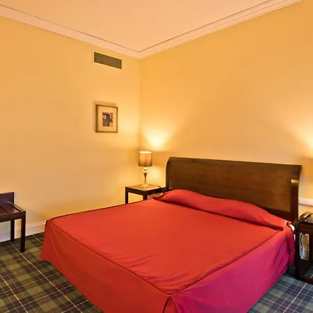 Hotel Golden Tulip &