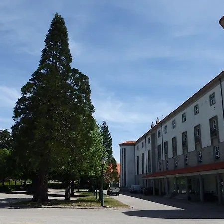 Otel Golden Tulip Caramulo