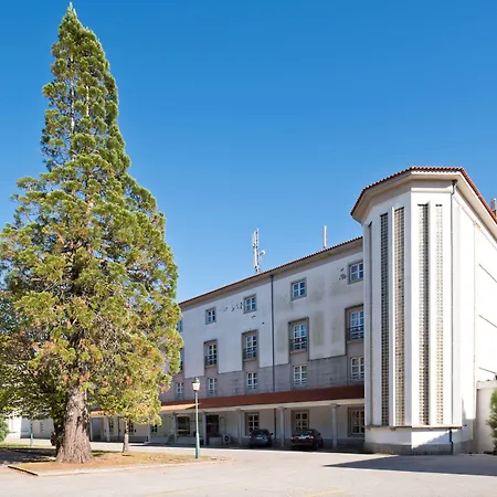 Golden Tulip Otel Caramulo