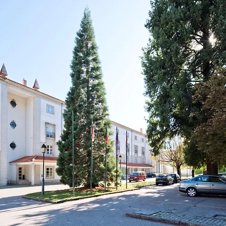 Golden Tulip Otel 4*