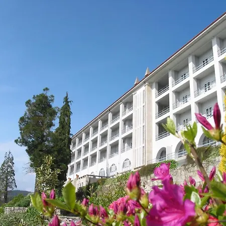 호텔 Golden Tulip 4*