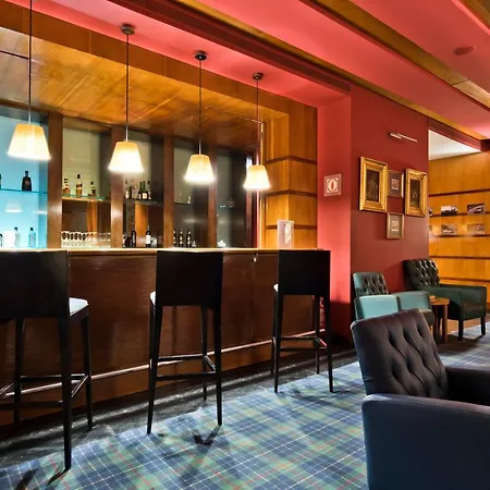 Golden Tulip 카라물로