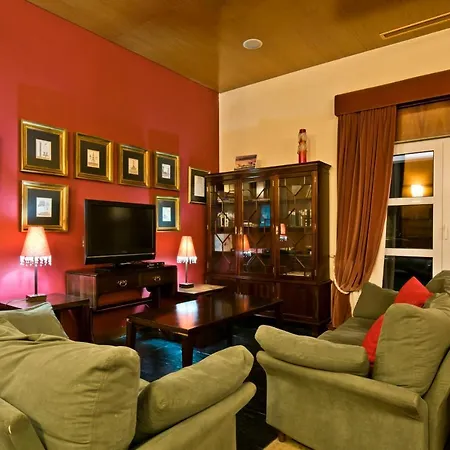 Hotel Golden Tulip &