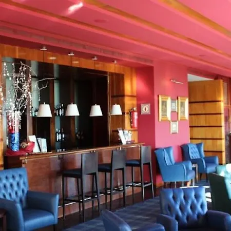 Golden Tulip & Hotel Caramulo