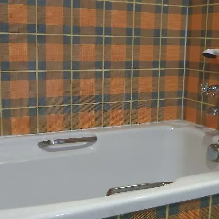 Golden Tulip Otel 4*