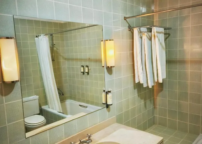 Golden Tulip Caramulo