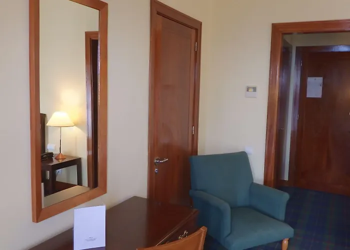 Otel Golden Tulip Caramulo