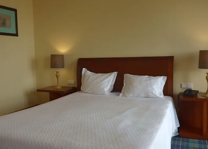 Golden Tulip 4*