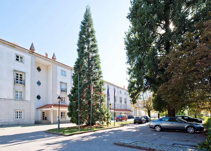 Golden Tulip Otel 4*