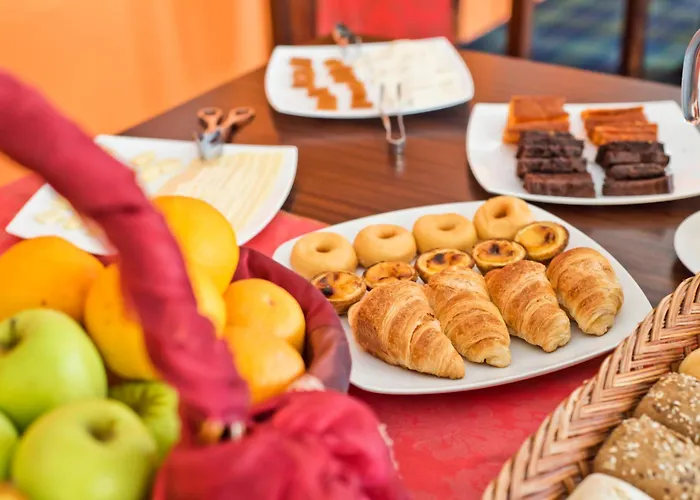 Golden Tulip Otel 4*