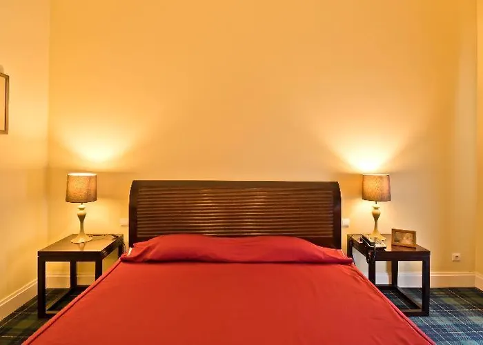 Golden Tulip 4*