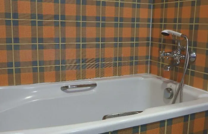 Golden Tulip Otel 4*